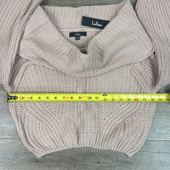 NWT Lulu’s CARMICHAEL Cropped Off The Shoulder Sweater -Dusty Blush XS - Picture 7 of 8